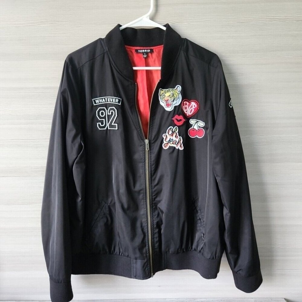 TORRID Black Whatever 92 Love Oh Yeah Patch Bomber Zip Up Jacket Coat Size 1/XL - Picture 1 of 15